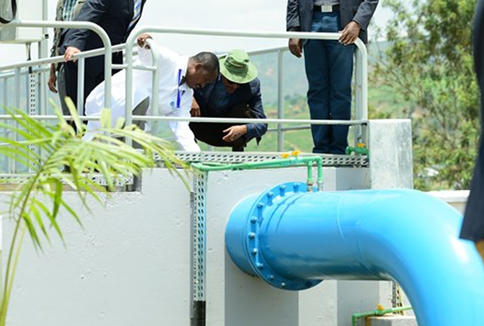 Kagame Testing Kigali Water